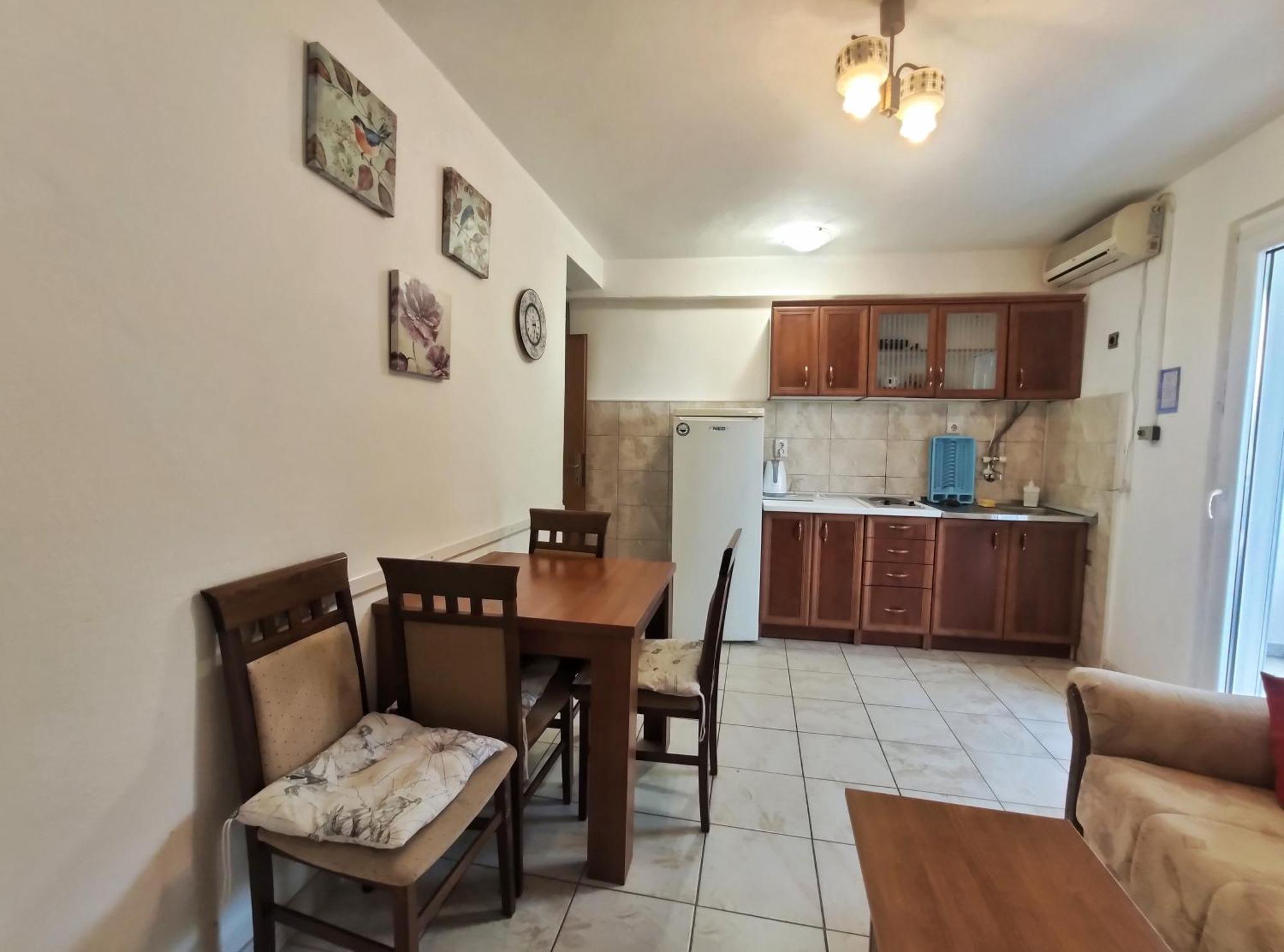 Apartments Gvozdenovic Petrovac Rom bilde
